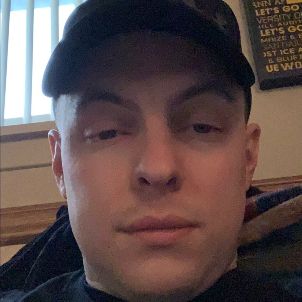 Meet your Posher, Adam